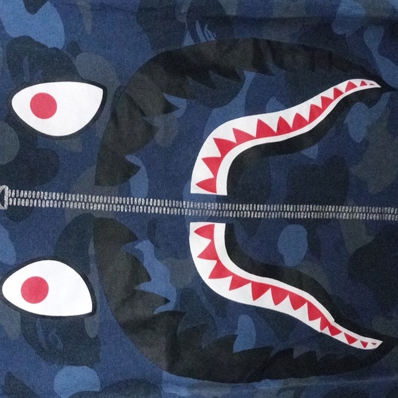 "A BATHING APE" BAPE® CAMO - Picture 2 of 4